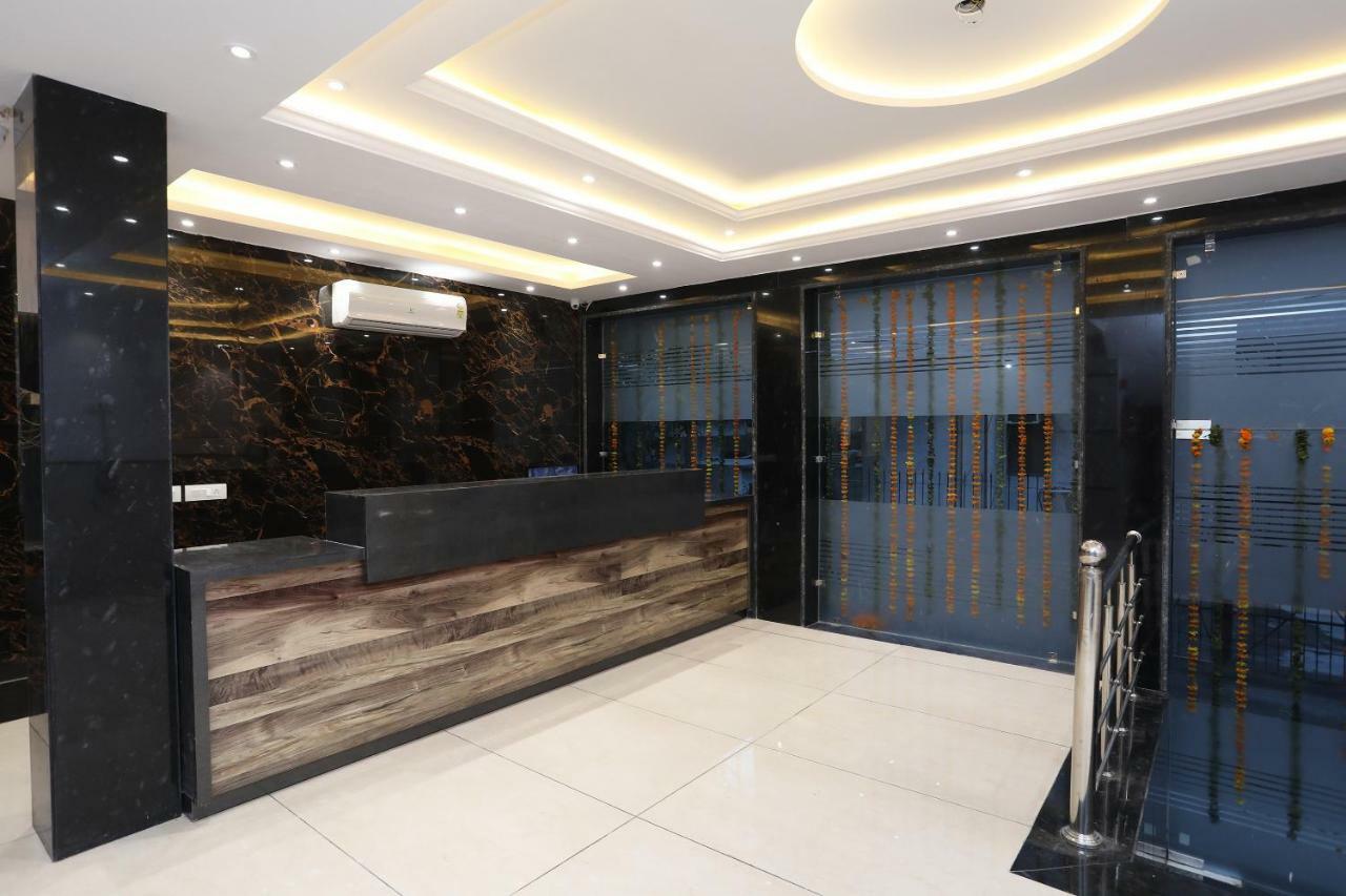 Airport Hotel Ivy With Free Airport Transfr Nova Deli Exterior foto