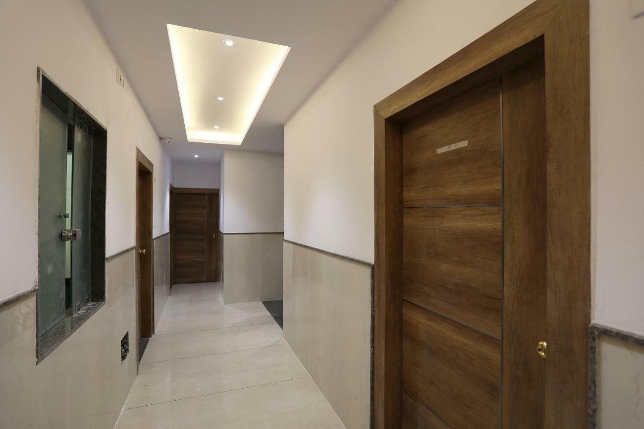 Airport Hotel Ivy With Free Airport Transfr Nova Deli Exterior foto